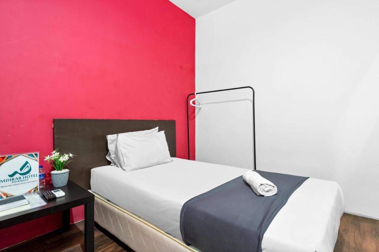 Mihrab Hotel بوتراجايا المظهر الخارجي الصورة