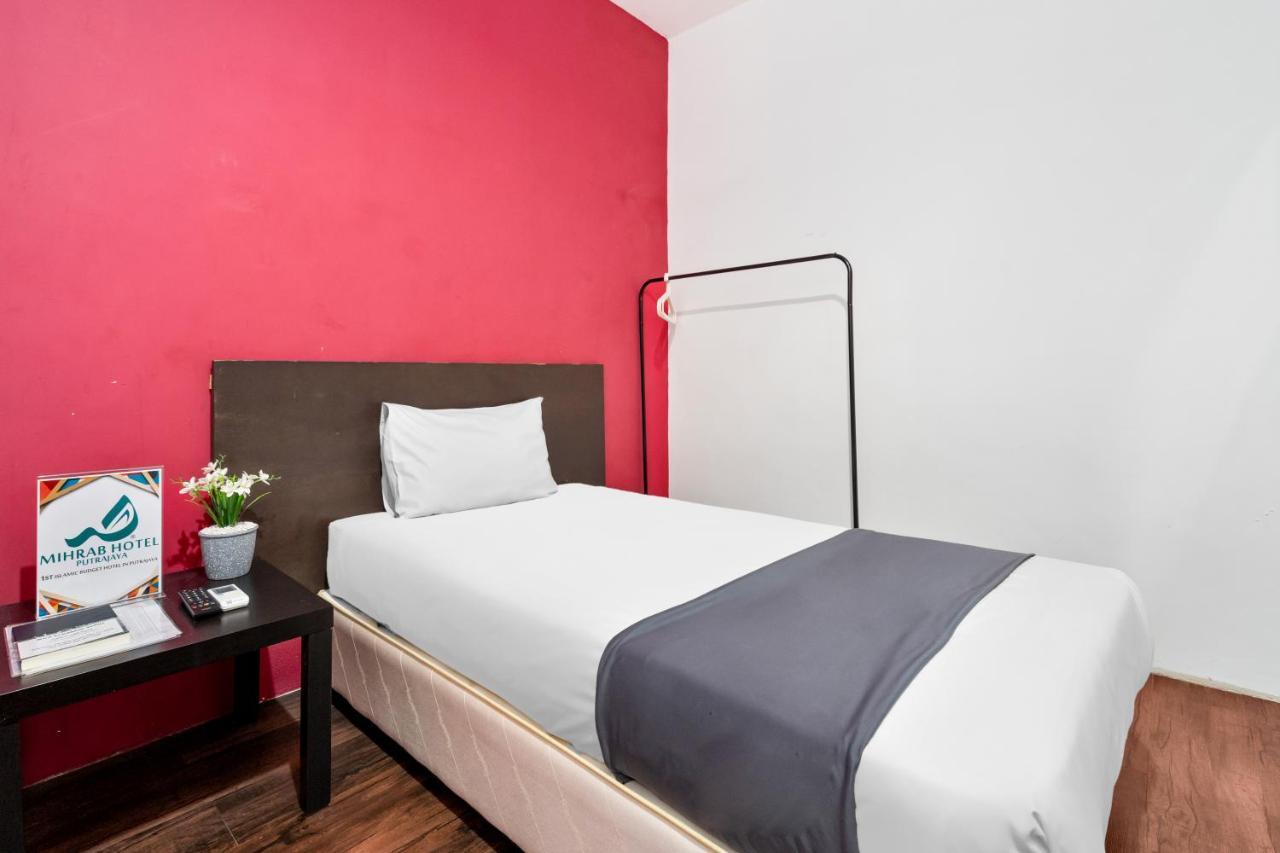 Mihrab Hotel بوتراجايا المظهر الخارجي الصورة